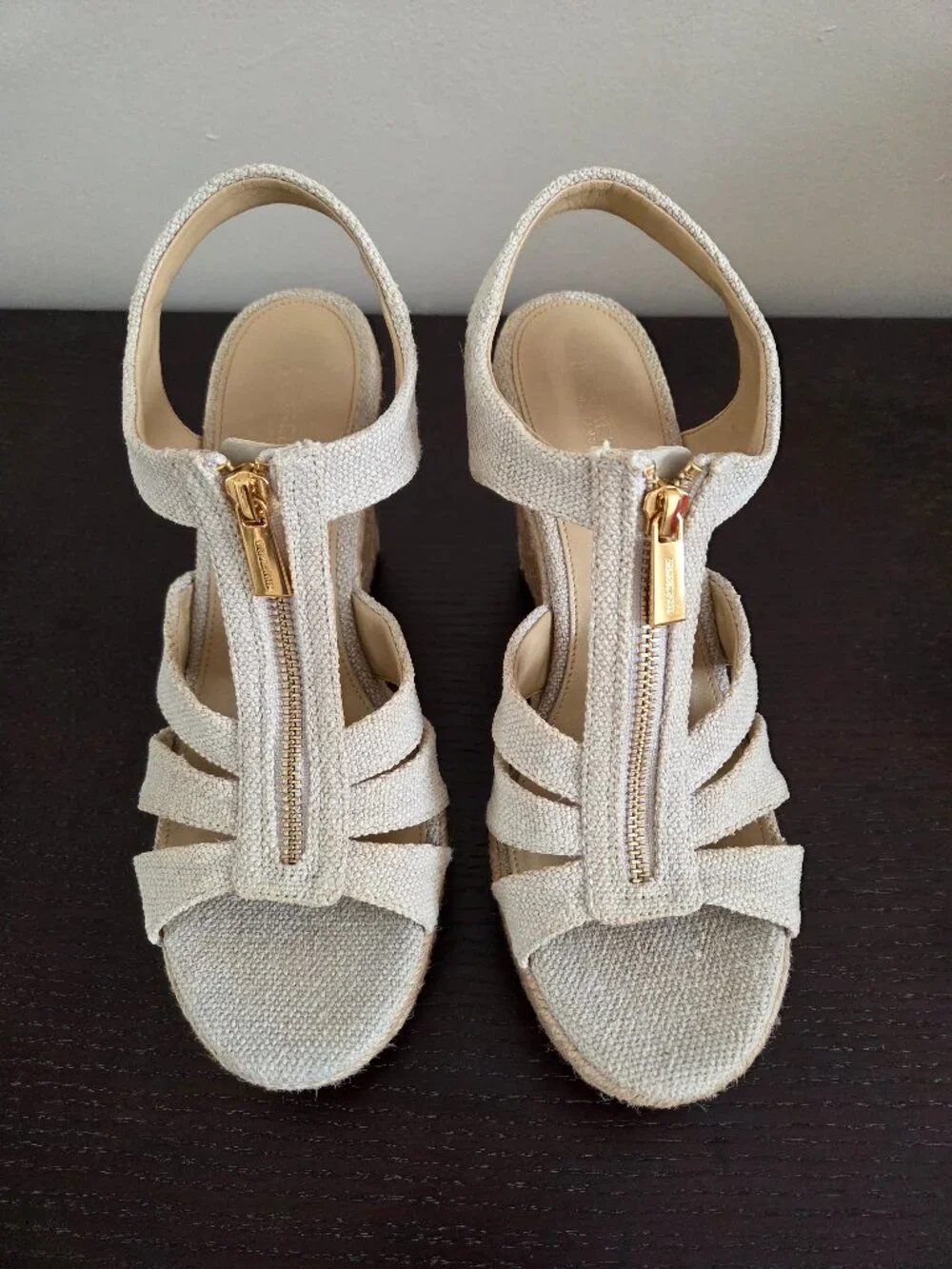 Michael Kors Berkley Canvas Espadrille Wedge Sandals Size 9.5 Tan Zip Preppy